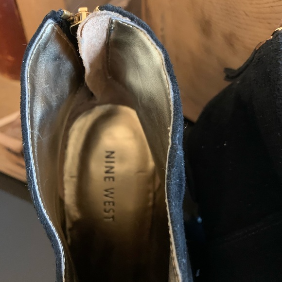 Nine West suede ankle booties - Picture 3 of 5
